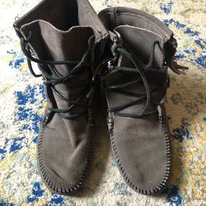 Minnetonka Moccasins